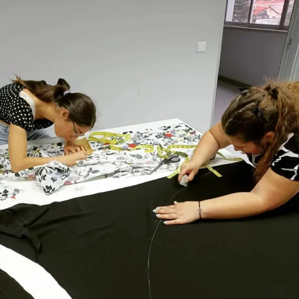 aulas de costura criativa no Atelier3B, em Leiria